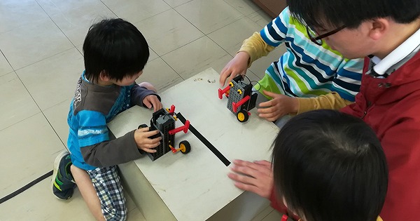 相撲ロボットで対決!